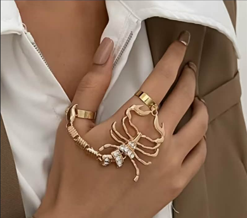 Scorpion Chain Thumb and Index Ring